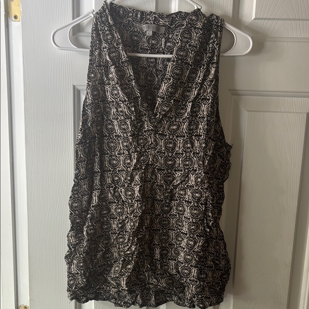 Black and Tan Patterned Women's Sleeveless Vneck top